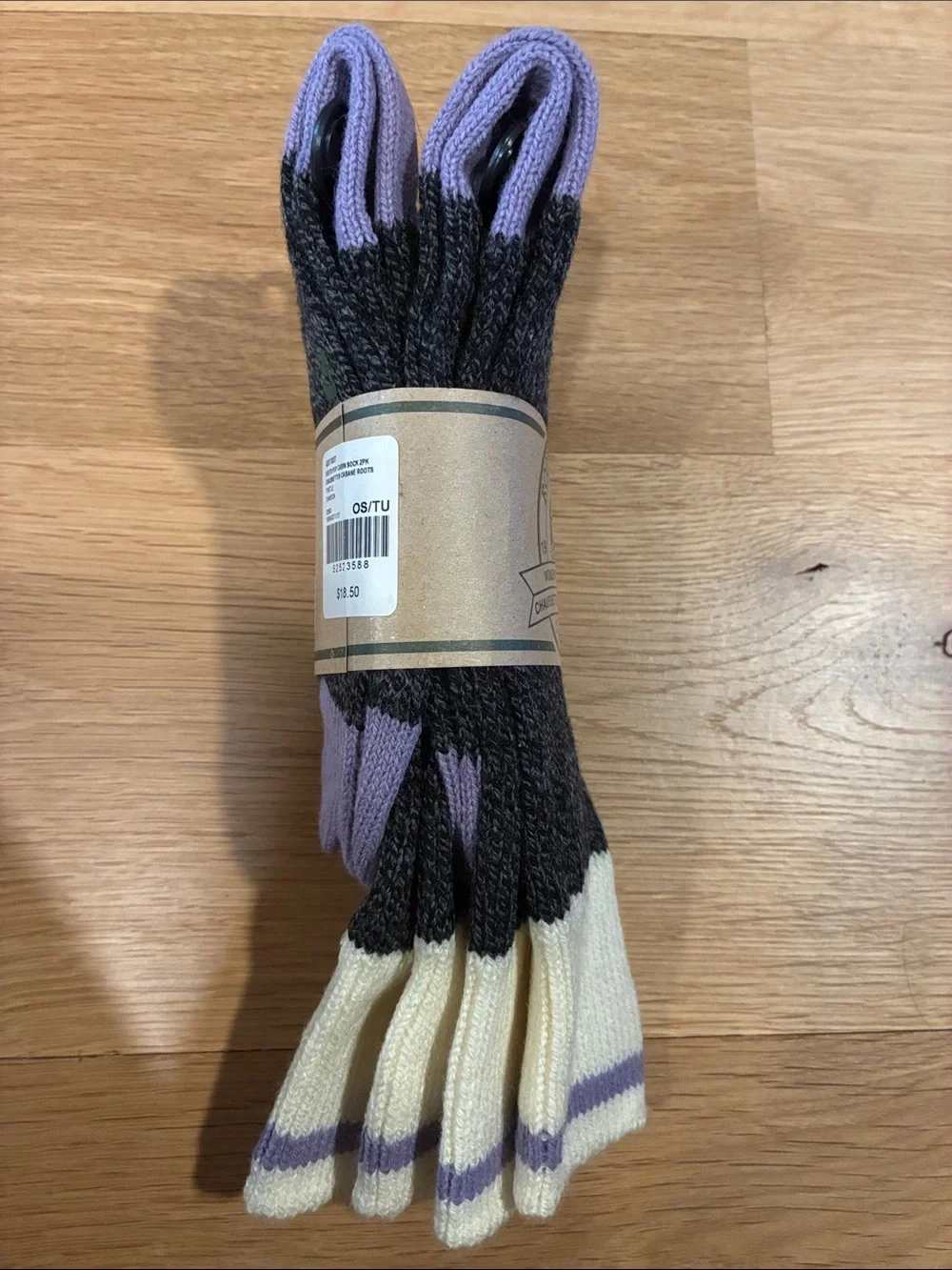 2-pack Roots Women's Cabin Crew Socks in Charcoal, Cream & Lavender